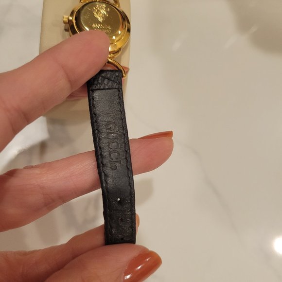 GUCCI Vintage Watch - Picture 9 of 15